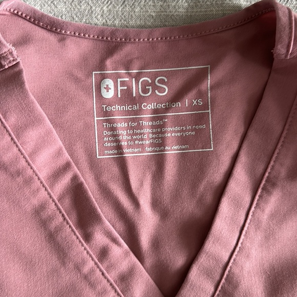 Catarina scrub top. Mauve. - Picture 2 of 2